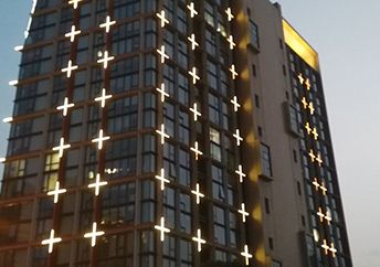 ���^�������̵ĬF(xi��n)���δ���l(f��)չ